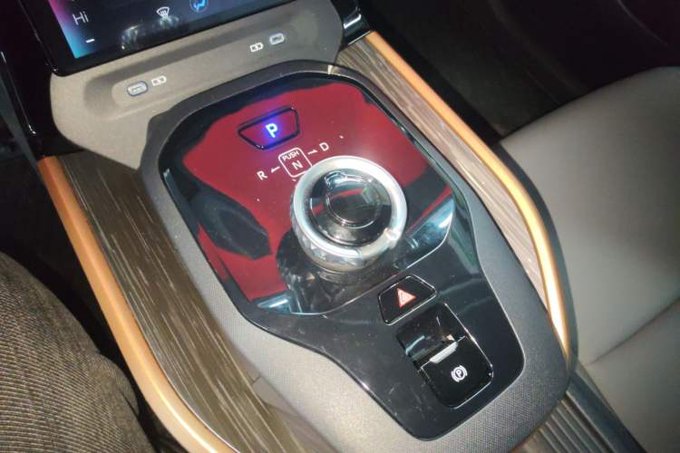 Used Toyota bZ3 2024 517 km Elite PRO