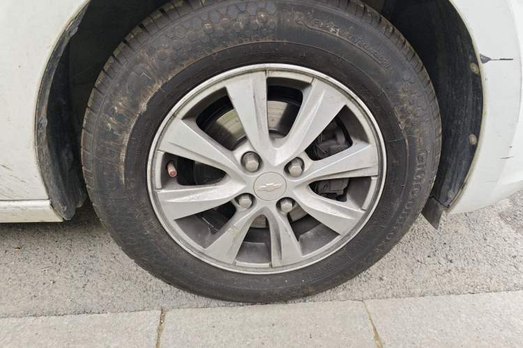 Used Chevrolet Sail 2015 Sail 3 1.3L AMT Ideal Edition Right Front Wheel Hub