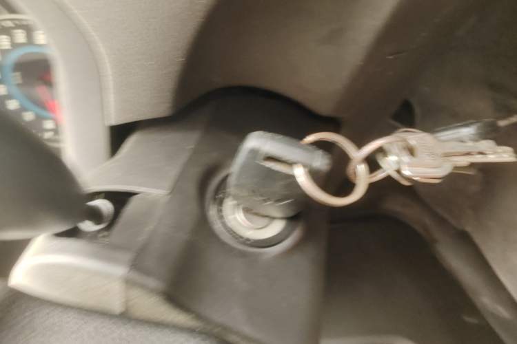 Used Wuling Rongguang V 2016 1.2L Standard Version