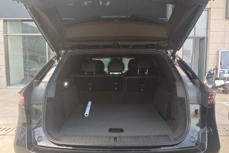 Used Chery Tiggo 9 2025 2.0T Dual-Clutch Two-Wheel Drive Luxury Edition 5 Seats