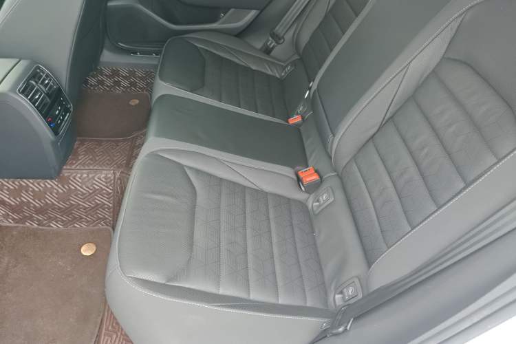 Used Volkswagen FAW-Volkswagen CC 2021 380TSI Striking Edition
