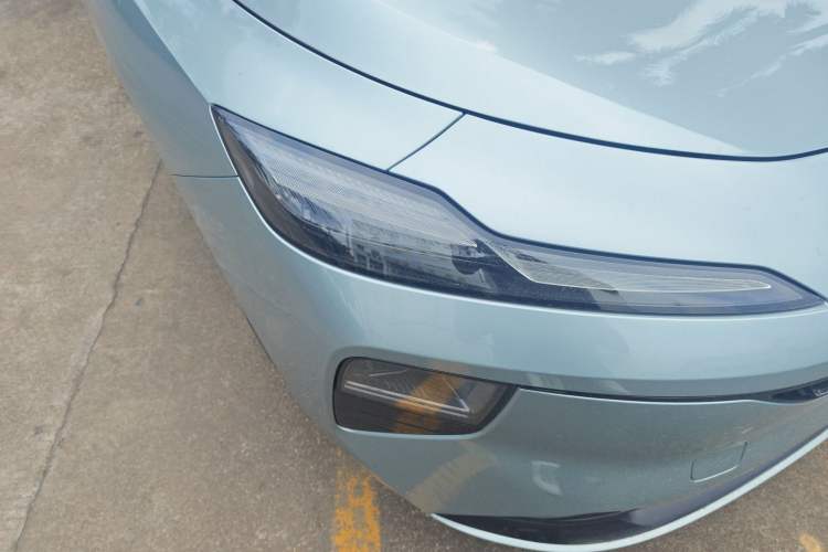 Used Roewe D6 2025 450km Deluxe Edition
