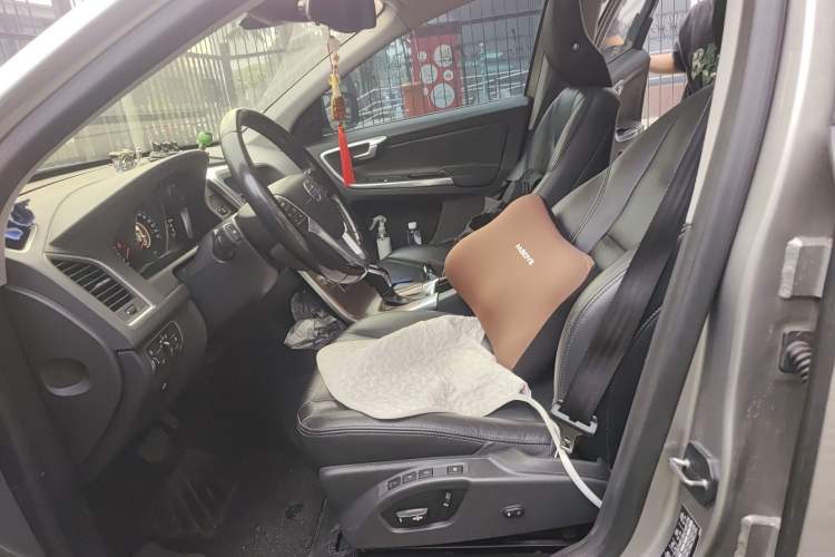 Used Volvo XC60 2016 T5 Smart Upgrade Model Left Front Seat