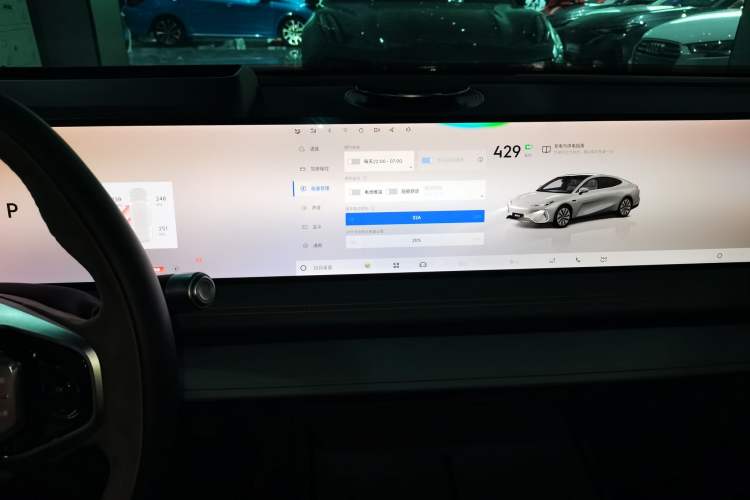 Used Geely Galaxy E8 2024 665 km Range Rear-Drive Starship Intelligent Driving Version
