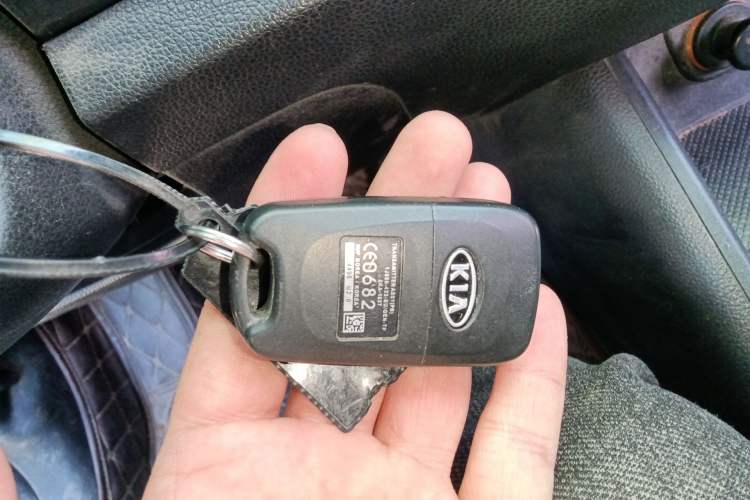 Used Kia Sportage R 2012 2.0L Automatic Two-Wheel Drive GL Trim
