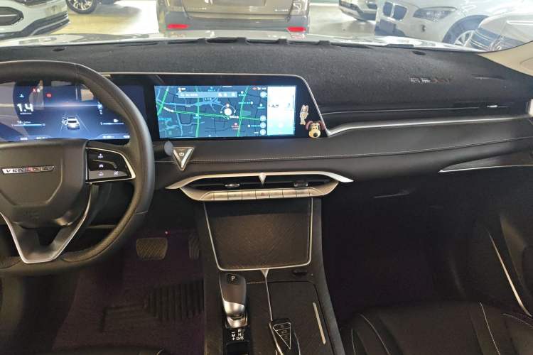 Used Venucia V 2023 260T Idol Edition Pro