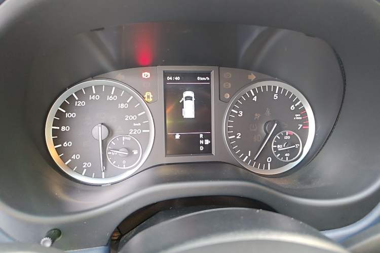 Used Mercedes-Benz V-Class  Instrument Cluster