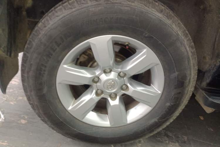 Used Toyota Prado 2015 4.0L Automatic U.S.-Spec Version
