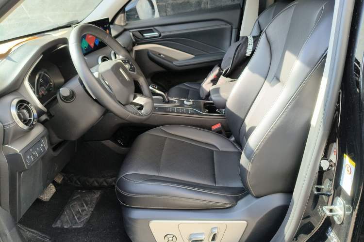 Used Wey VV6 2021 2.0T Two-Wheel Drive Smart Protection+
