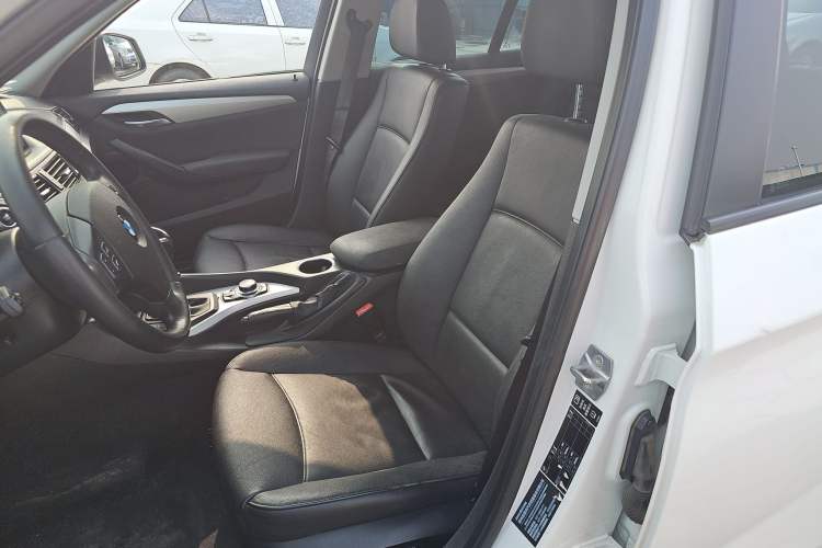 Used BMW X1 2012 sDrive18i Luxury Edition
