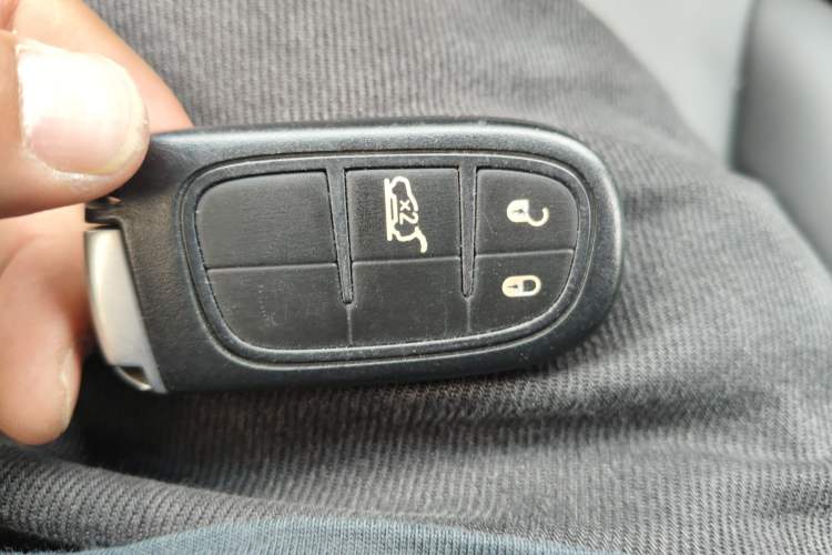 Used Jeep Grand Commander 2018 2.0T Four-Wheel Drive Premium Navigation Version China V
