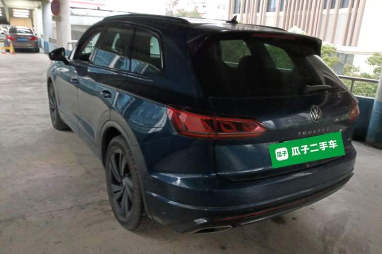 Used Volkswagen Touareg 2021 3.0 TSI Luxury Edition Black Diamond Sport Package
