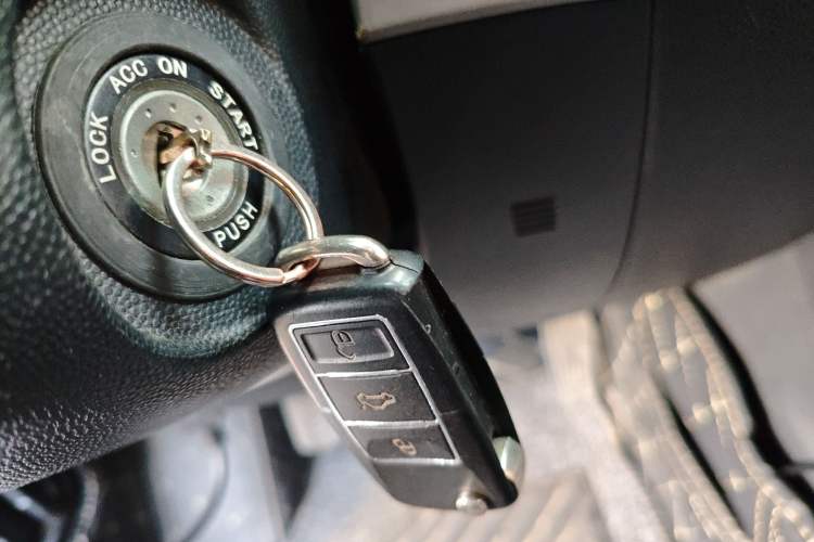 Used JAC Group Refine S5 2013 2.0L Manual Luxury Edition