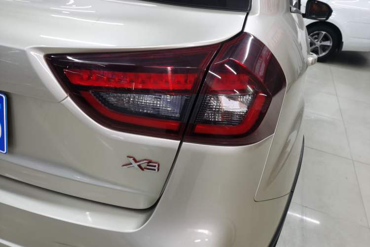 Used Geely Auto Vision X3 2020 1.5L CVT Luxury Model Right Rear Taillight