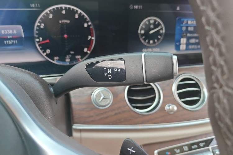 Used Mercedes-Benz E-Class 2019 E 300 L Stylish Model Gear Lever