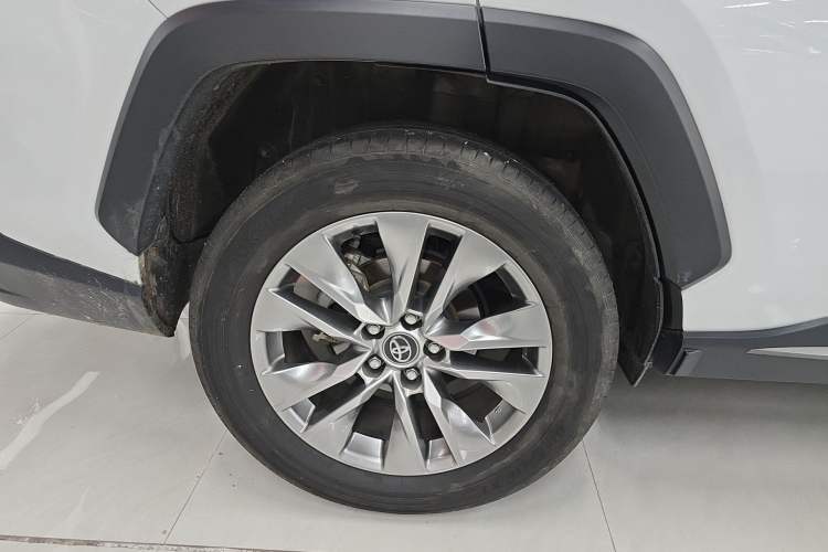 Used Toyota Wildlander 2023 2.0L CVT Two-Wheel Drive Leading Edition Right Rear Wheel Hub