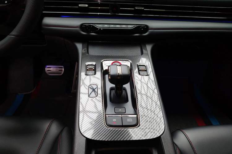 Used GAC Trumpchi EMPOW 2021 270T DCT J15 Version Gear Lever