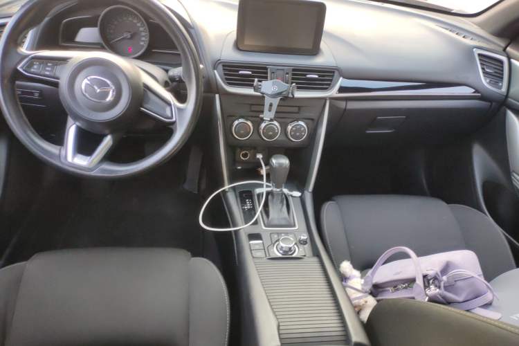 Used Mazda CX-4 2018 2.0L Automatic Two-Wheel Drive Blue Sky Dynamic Version China VI Standard