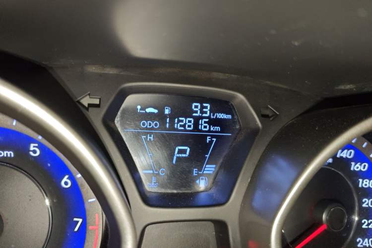 Used Hyundai Elantra (5th Generation / Langdong) 2012 1.6L Automatic Fashion Edition
