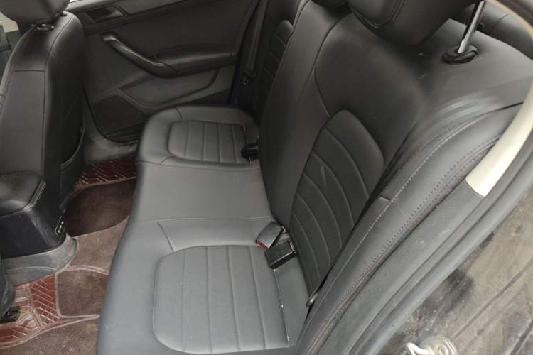 Used Volkswagen Santana 2015 1.4L Manual Fashion Edition Left Rear Seat
