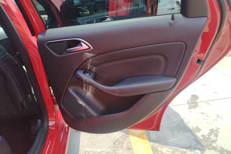 Used Mercedes-Benz B-Class 2017 B 200 Fashion Model
