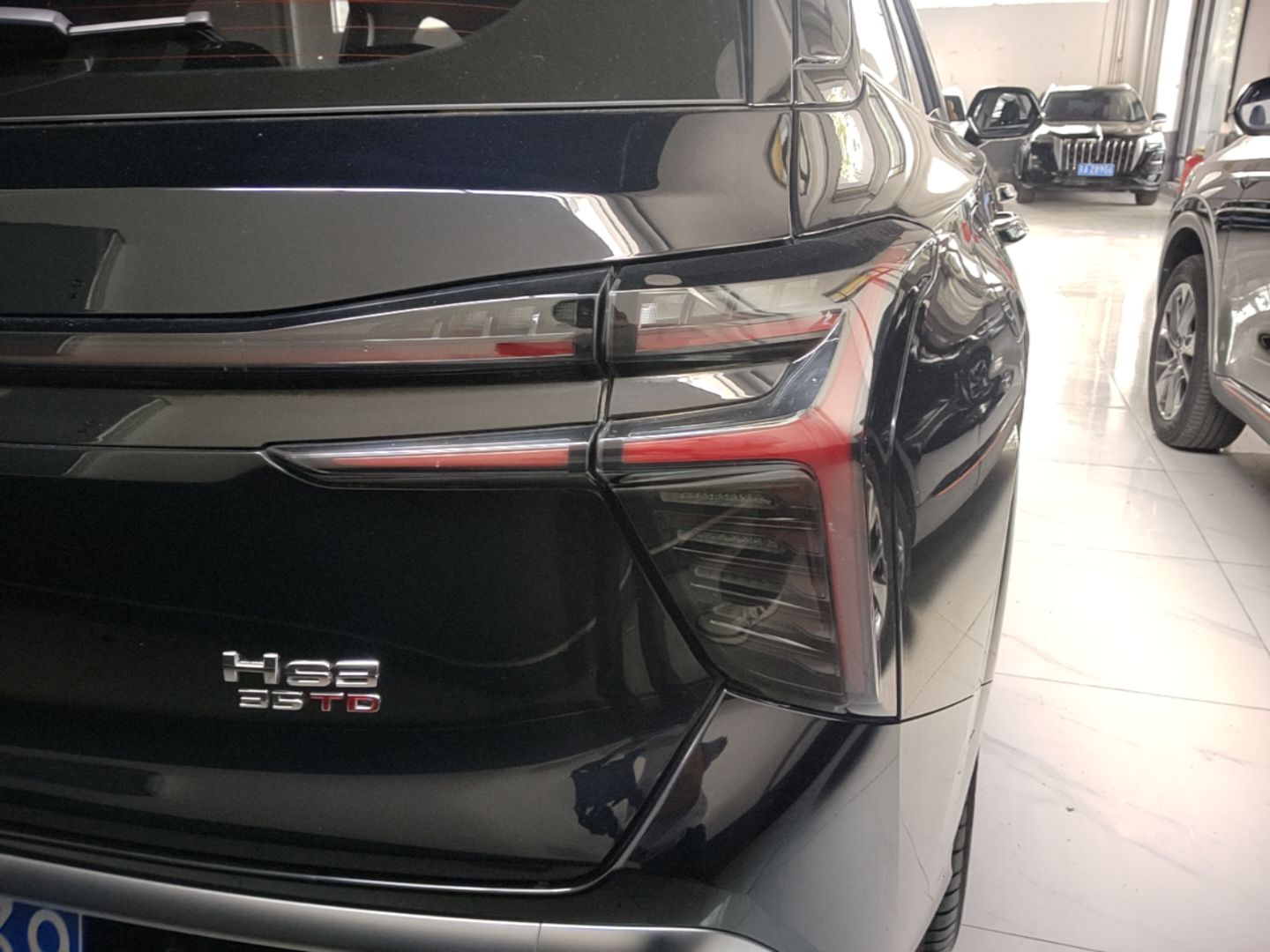 Hongqi HS3 2023 1.5T Two-Wheel Drive Shanwei Edition — снимка 9