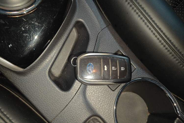 Used Toyota Corolla Hybrid E+ 2019 1.8L E-CVT Leading Edition Vehicle Key