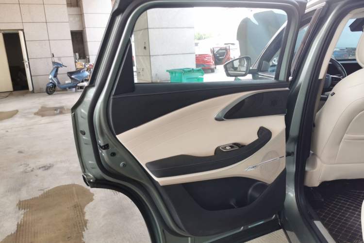 Used EXEED Lingyun 2024 300T Two-Wheel Drive Starlight Edition
