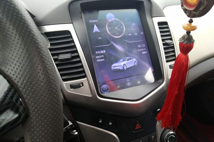 Used Chevrolet Cruze 2015 1.5L Classic SL MT Audio And AC Panel