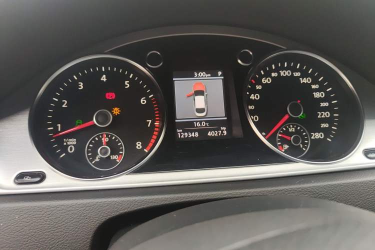 Used Volkswagen FAW-Volkswagen CC 2012 2.0 TSI Luxury Model Instrument Cluster