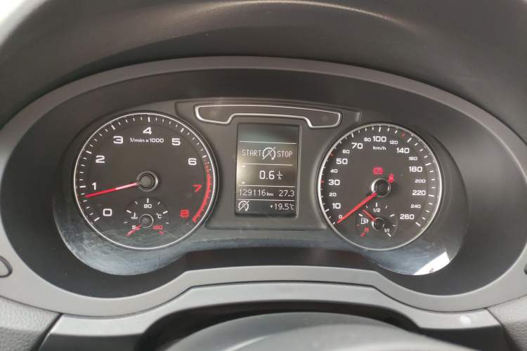 Used Audi Q3 2015 30 TFSI Comfort Model
