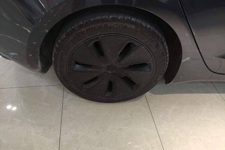 Used Tesla Model 3 2025 Rear-Wheel-Drive Version
