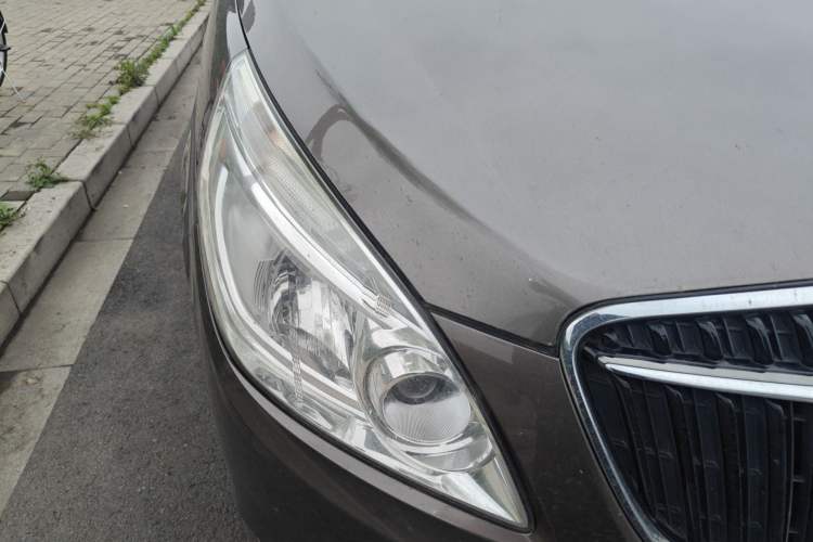 Used Buick GL8 2017 25S Prestige Version China V Standard Right Front Headlight