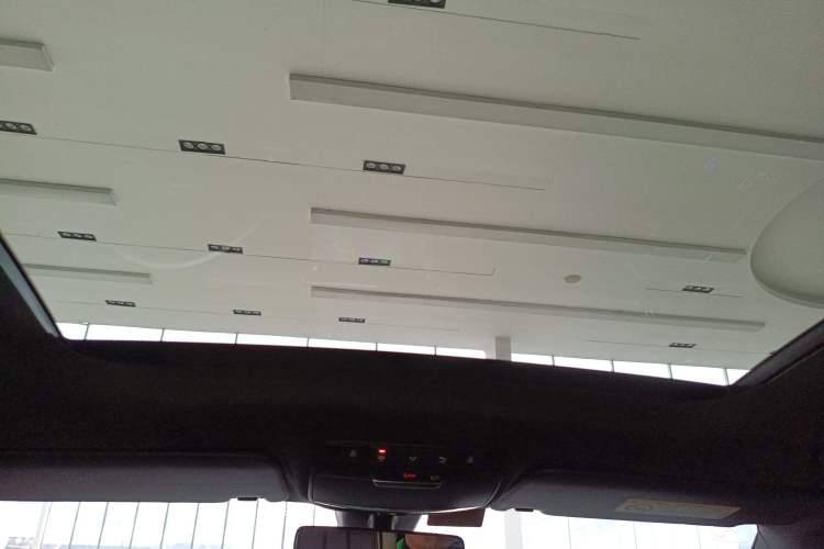 Used Mercedes-Benz GLC 2020 GLC 260 L 4MATIC Luxury Model