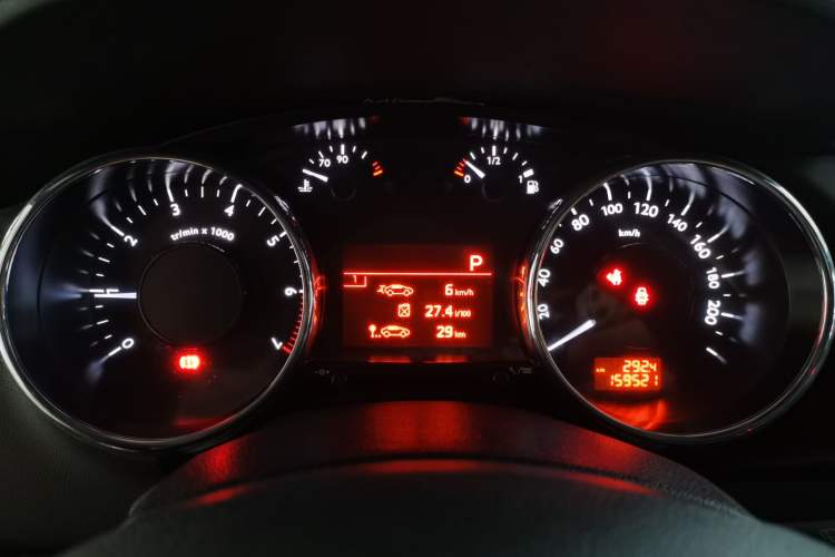 Used Peugeot 3008 2015 1.6THP Automatic Classic Edition
