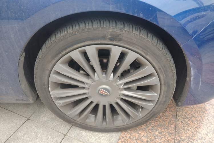 Used Hongqi H5 2019 30TD Smart Connect Dynamic Edition Right Front Wheel Hub