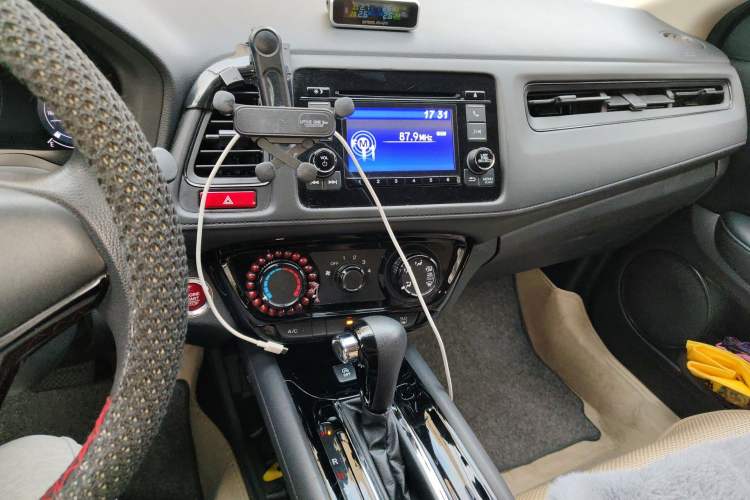 Used Honda Vezel 2017 1.8L CVT Front-Wheel Drive Pioneer Edition Audio And AC Panel