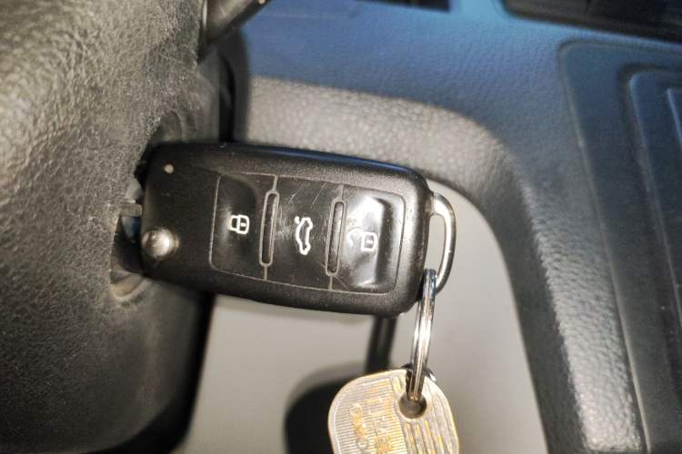 Used Skoda Rapid 2015 1.4L Manual Enjoyment Model
