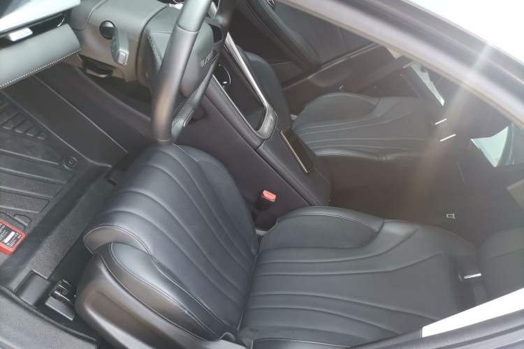 Used EXEED Lingyun 2024 300T Two-Wheel Drive Starlight Edition