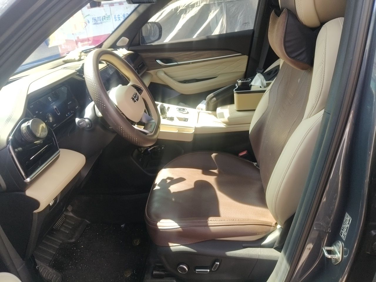 Geely Auto Monjaro L 2025 Dongfang Yao 2.0TD Automatic Lanxing Edition — снимка 15