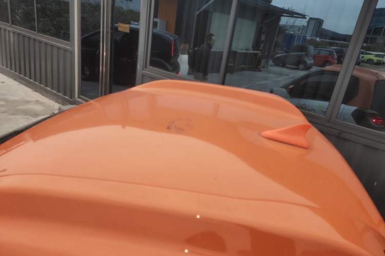 Used Baojun E100 2020 305KM Smart Drive Version Roof