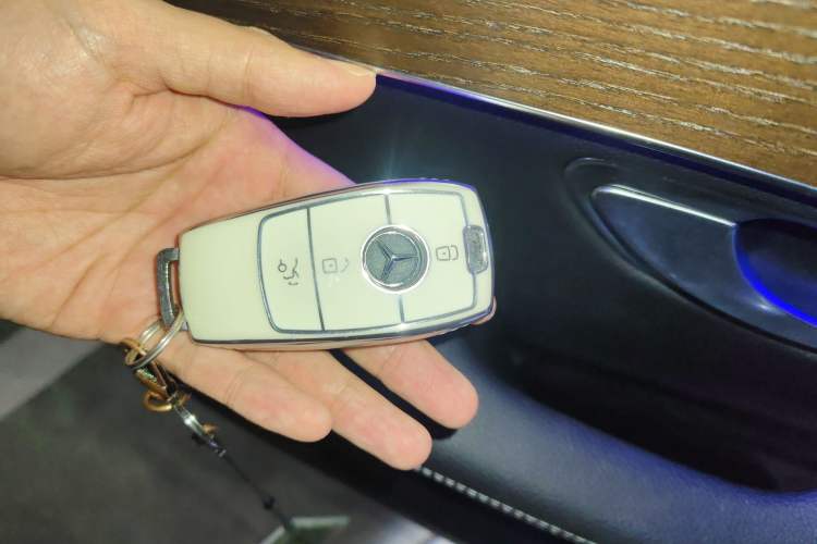 Used Mercedes-Benz GLC 2022 Refreshed GLC 300 L 4MATIC Dynamic Edition Prestige Version Vehicle Key