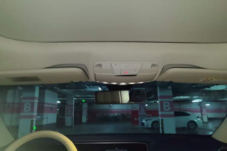 Used Mercedes-Benz E-Class 2022 E 300 L Luxury Model Headliner