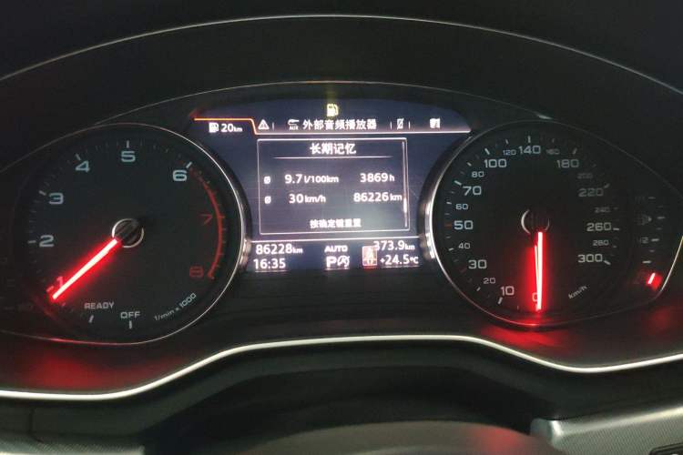 Used Audi A5 2019 Sportback 40 TFSI Fashion Model Instrument Cluster