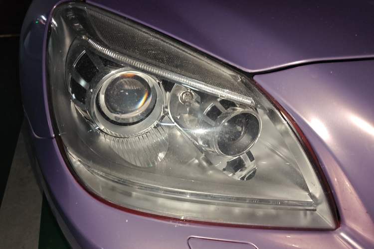 Used Mercedes-Benz SLK-Class 2011 SLK 200 Fashion Model Right Front Headlight