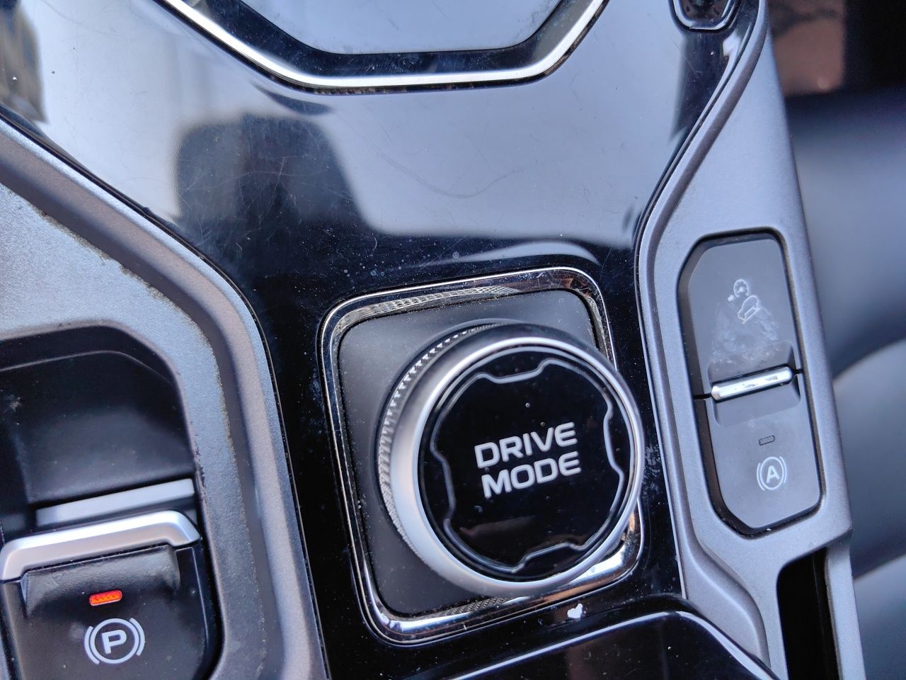 Geely Auto icon 2023 1.5TD Chocolate Smoothie Edition — снимка 20