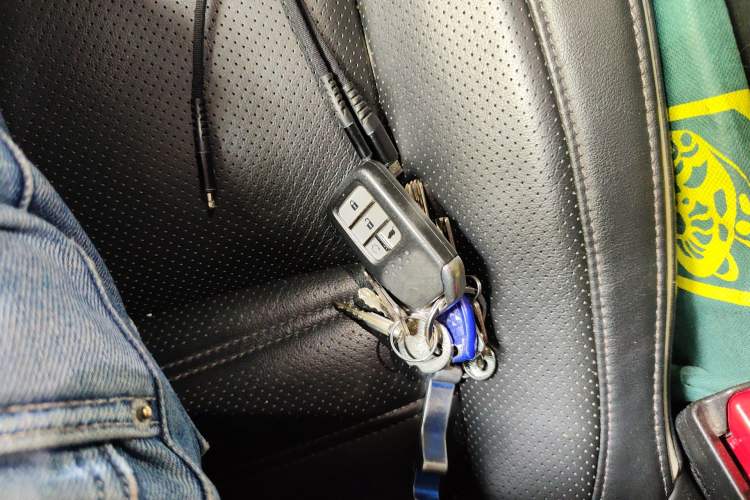 Used Honda UR-V 2017 370TURBO 2WD Prestige Edition China V Vehicle Key