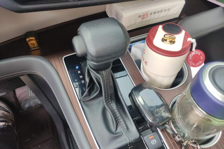 Used Toyota SIENNA 2024 2.5L Hybrid Comfort Edition
