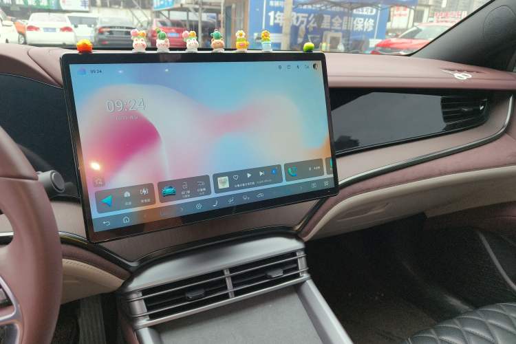 Used BYD Seal 2024 HONOR Edition DM-i 1.5L 121km Prestige Model
