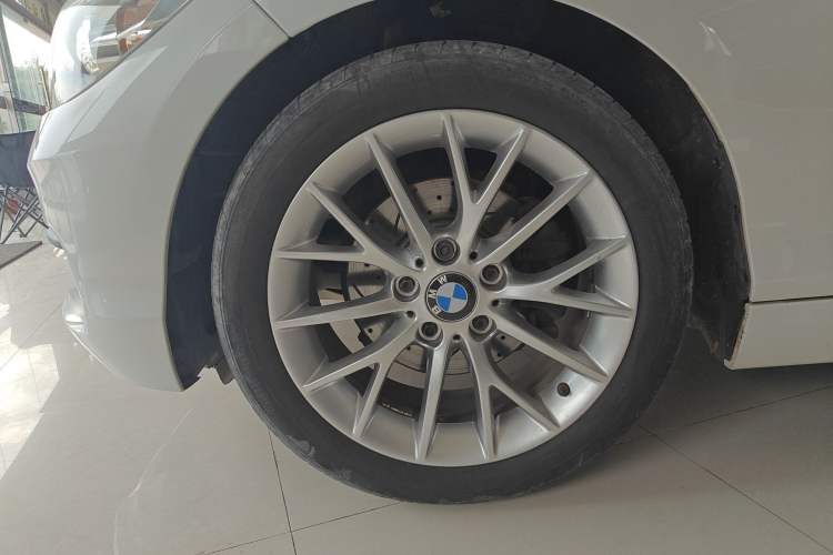 Used BMW 1 Series 2015 120i Leading Model
